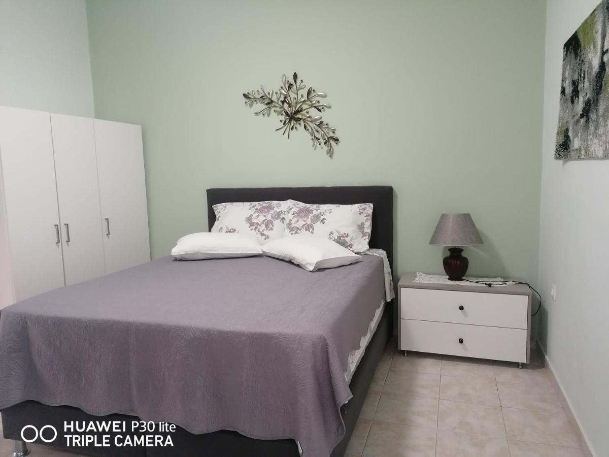 פליראקי Green Apartments מראה חיצוני תמונה
